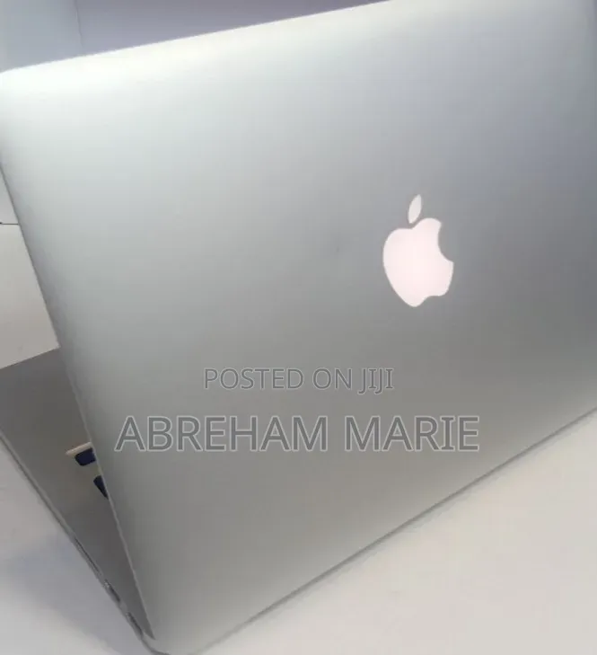 New Laptop Apple MacBook 2013 8GB Intel Core i5 SSD 256GB