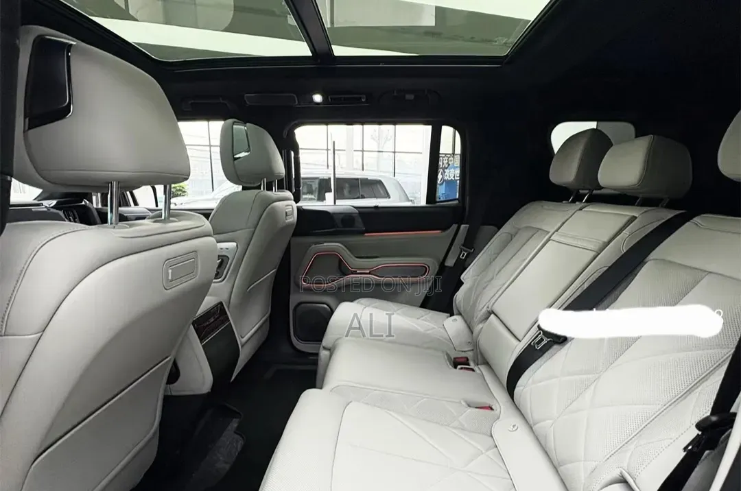 New BYD Leopard 8 2.0 Hybrid AWD 2025 Green