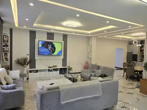 9bdrm House in Adis Ababa, Bole for sale