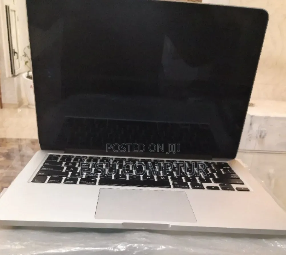 New Laptop Apple MacBook 2013 8GB Intel Core i5 SSD 256GB