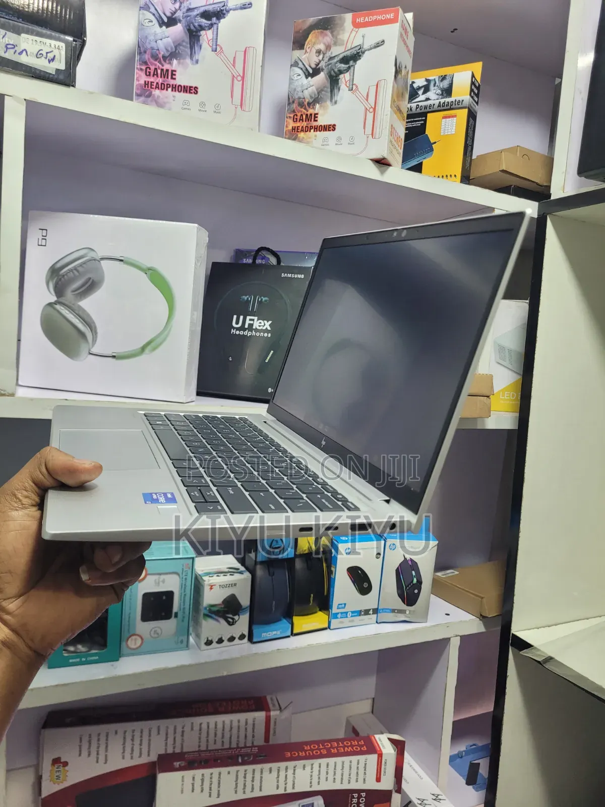 New Laptop HP EliteBook 830 16GB Intel Core i5 SSD 512GB
