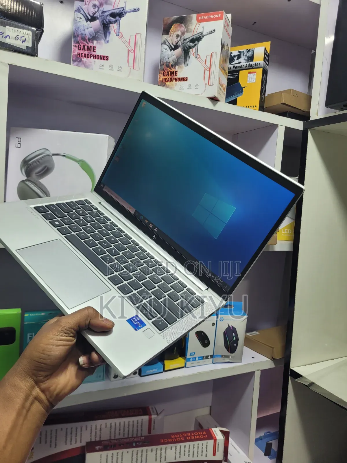 New Laptop HP EliteBook 830 16GB Intel Core i5 SSD 512GB