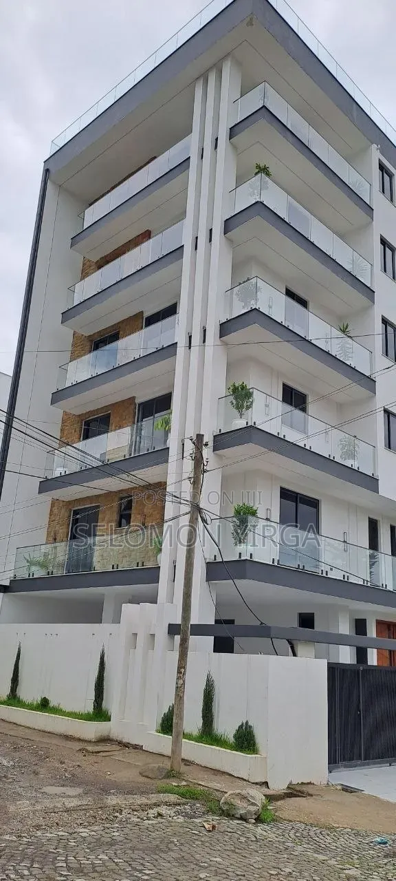3bdrm Farm House in Adis Ababa, Bole for sale