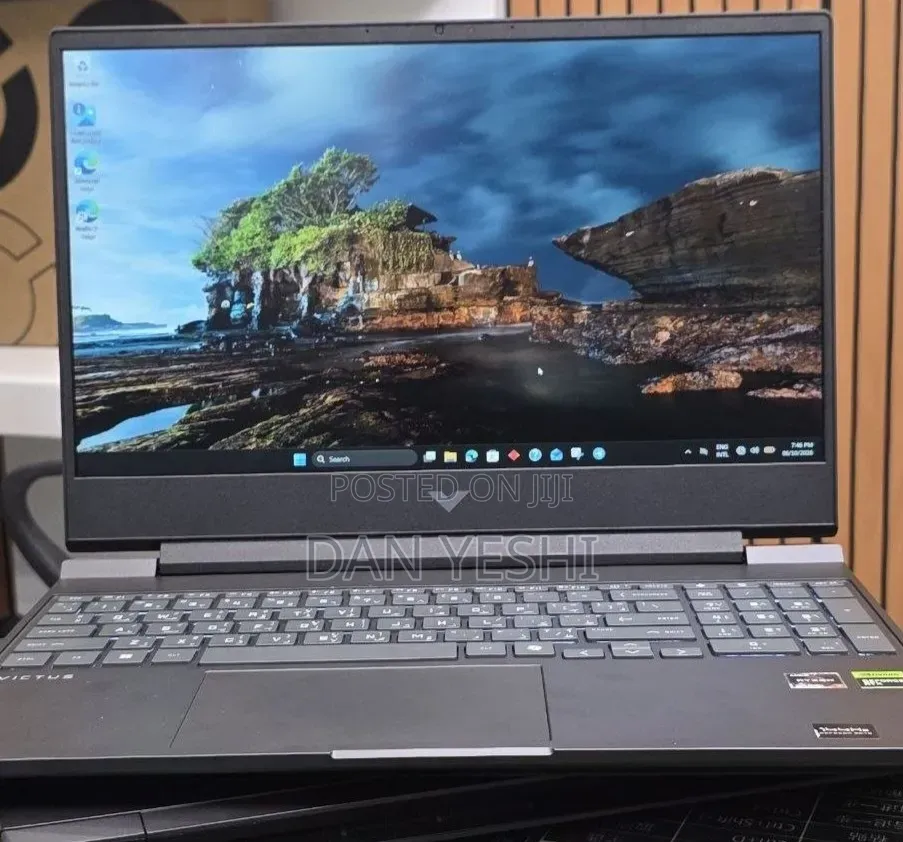 New Laptop HP Victus 15 16GB AMD Ryzen 7 SSD 512GB