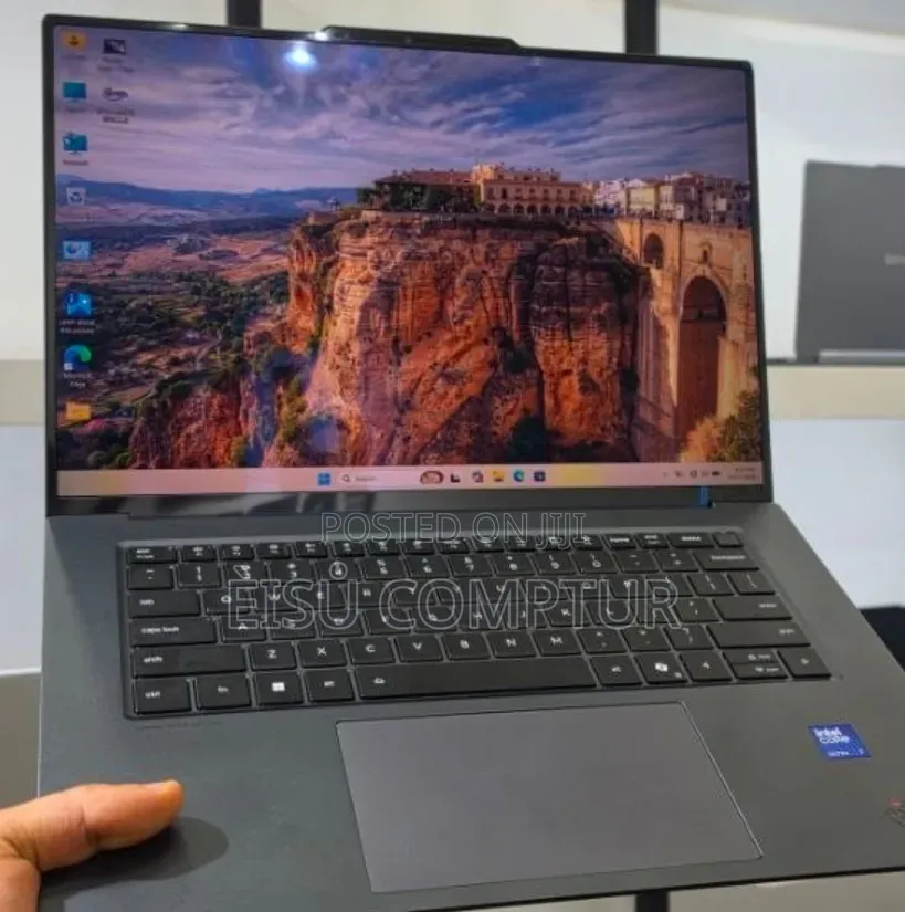 New Laptop Lenovo ThinkPad Edge 13 32GB Intel Core Ultra 7 SSD 1T