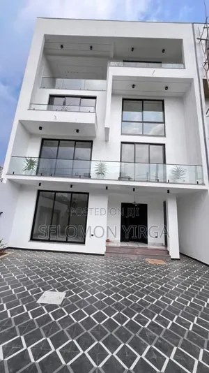 8bdrm House in Adis Ababa, Bole for sale