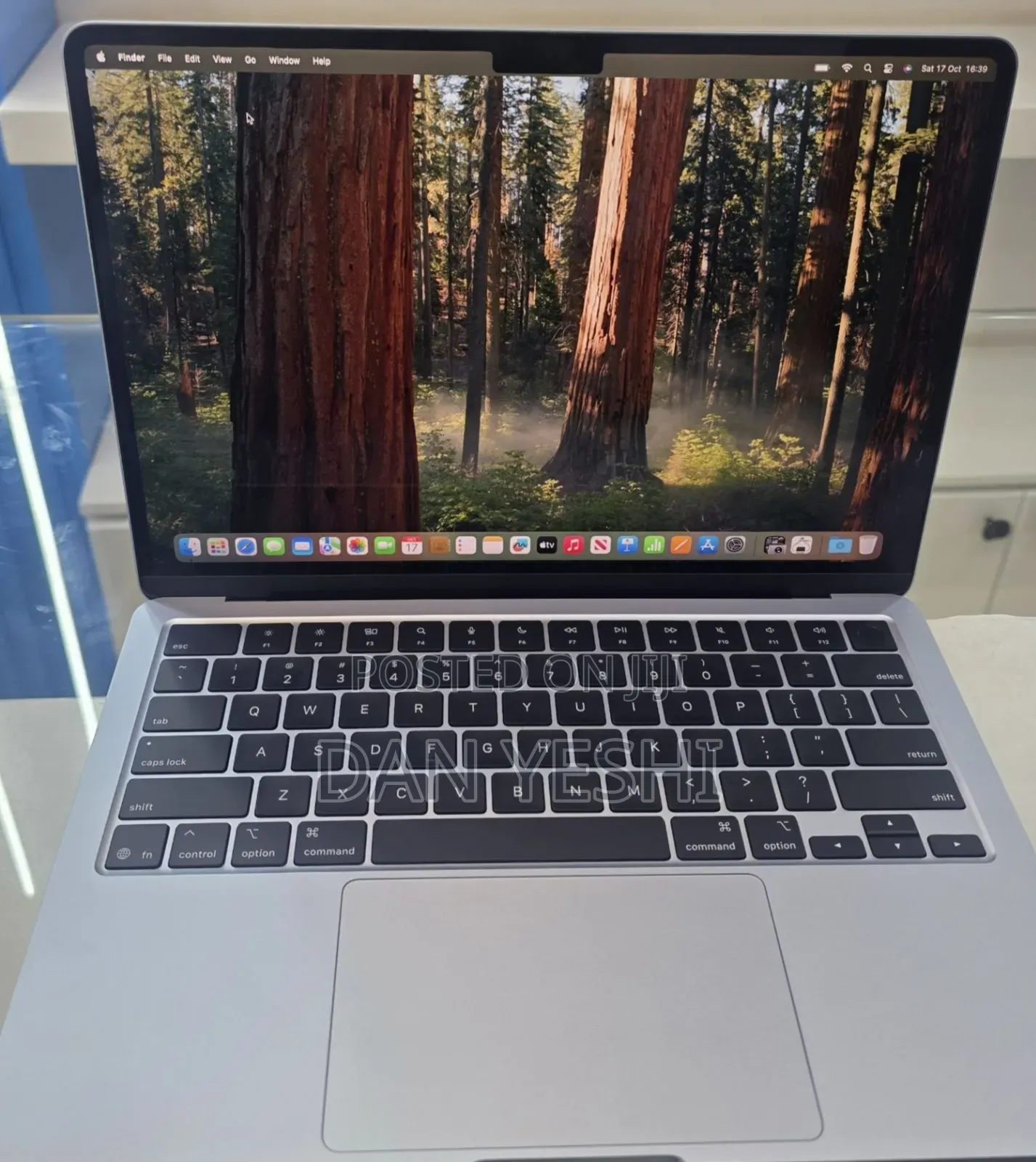 New Laptop Apple MacBook Air 2025 M4 16GB Apple M4 SSD 512GB