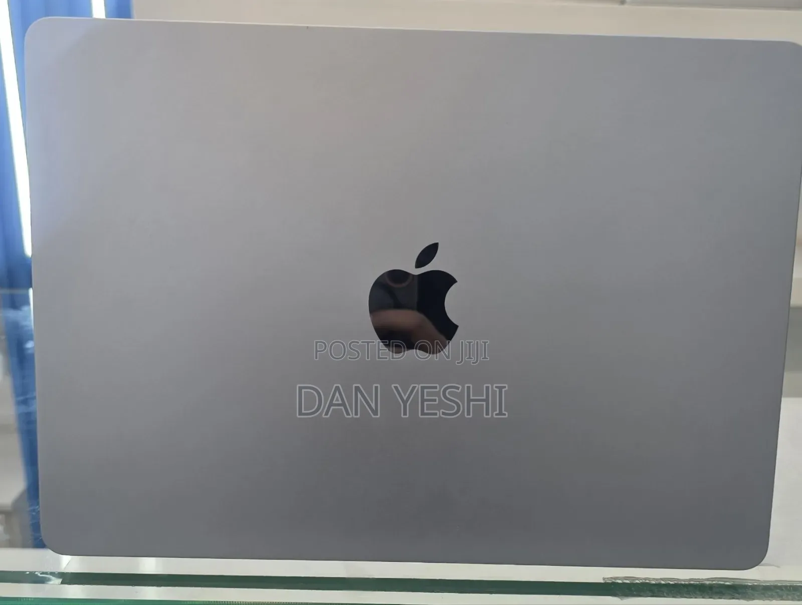New Laptop Apple MacBook Air 2025 M4 16GB Apple M4 SSD 512GB