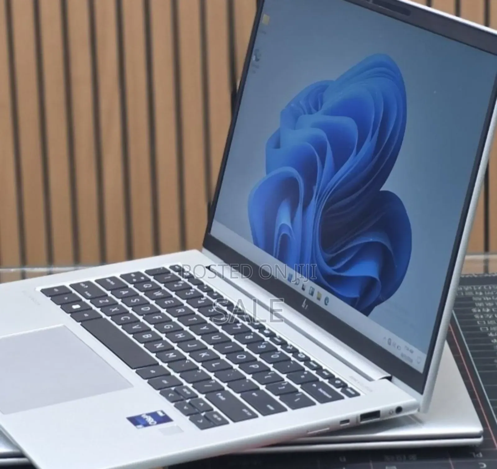 New Laptop HP EliteBook 840 G10 16GB Intel Core i7 SSD 512GB