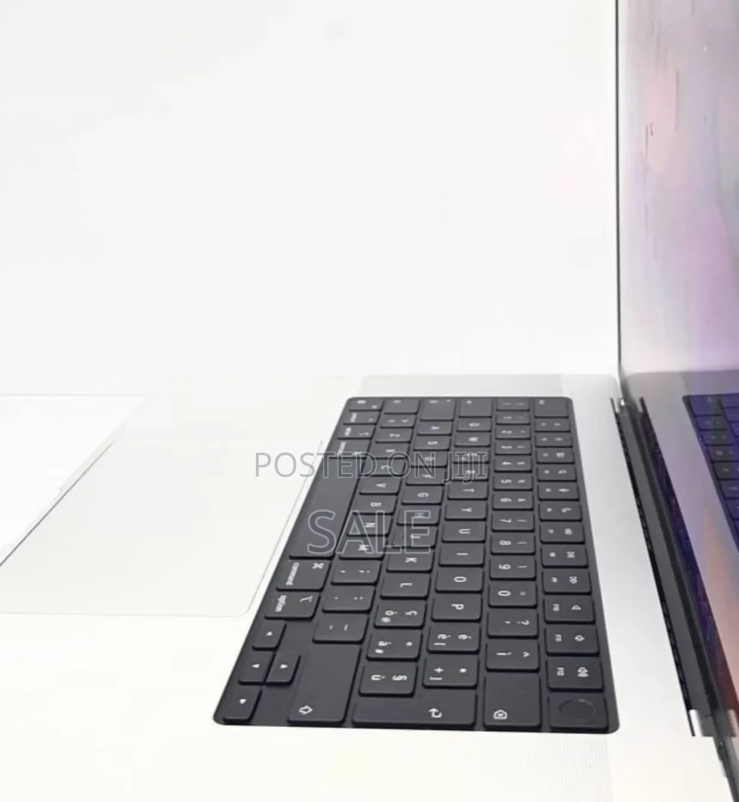 New Laptop Apple MacBook Pro 2021 M1 16GB Apple M1 Pro SSD 1T