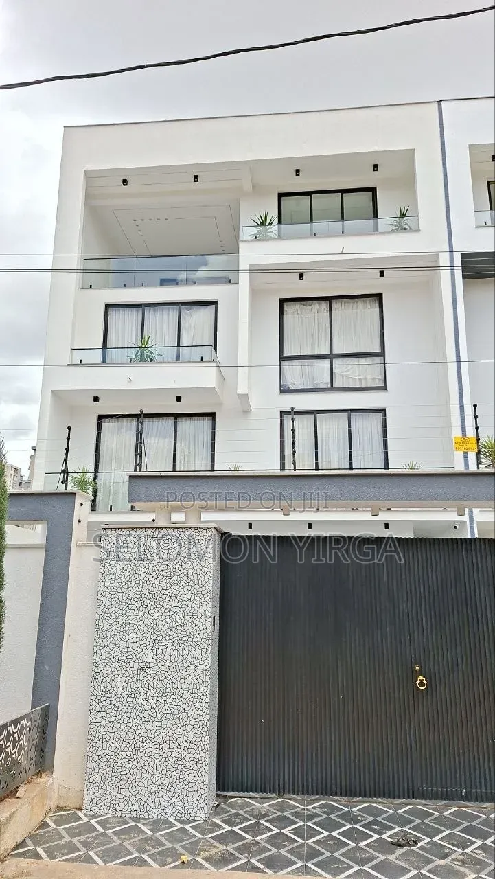 7bdrm House in Adis Ababa, Bole for sale
