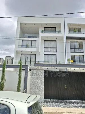 7bdrm House in Adis Ababa, Bole for sale