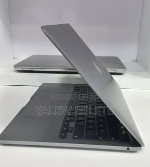 New Laptop Apple MacBook Pro 2020 M1 8GB Apple M1 Pro SSD 256GB