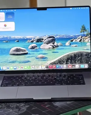 New Laptop Apple MacBook Pro 2023 M2 16GB Apple M4 Max SSD 1T