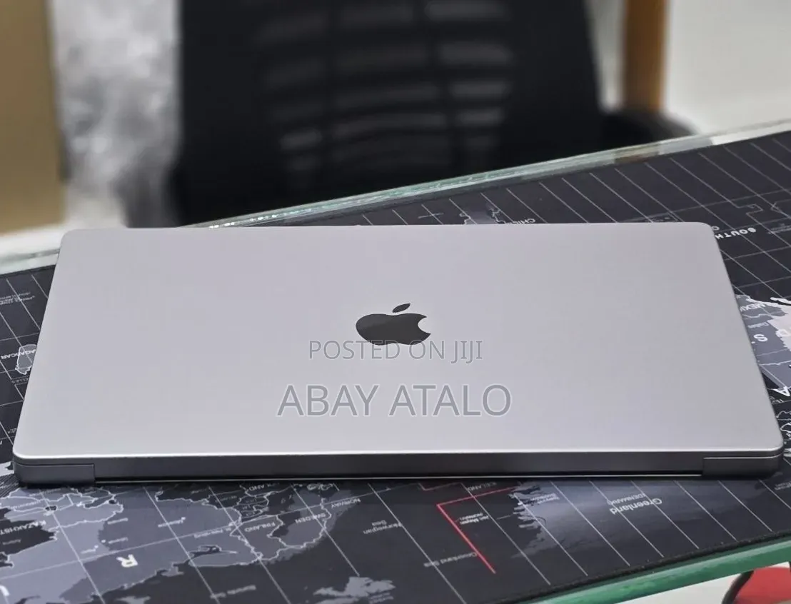 New Laptop Apple MacBook Pro 2023 M2 16GB Apple M4 Max SSD 1T