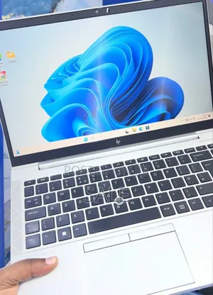 New Laptop HP EliteBook 840 G8 16GB Intel Core i7 SSD 512GB