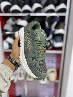 Sketchers Monster Evo