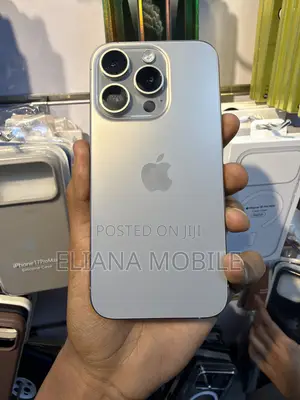 Apple iPhone 15 Pro 128 GB Silver