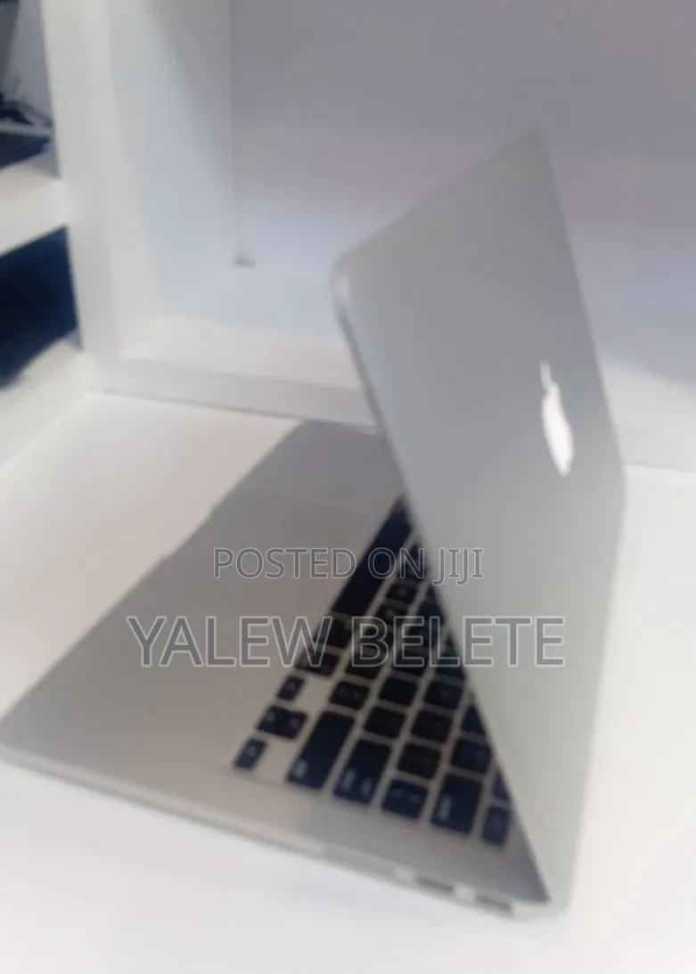 New Laptop Apple MacBook Pro 2013 8GB Intel Core i5 SSD 256GB