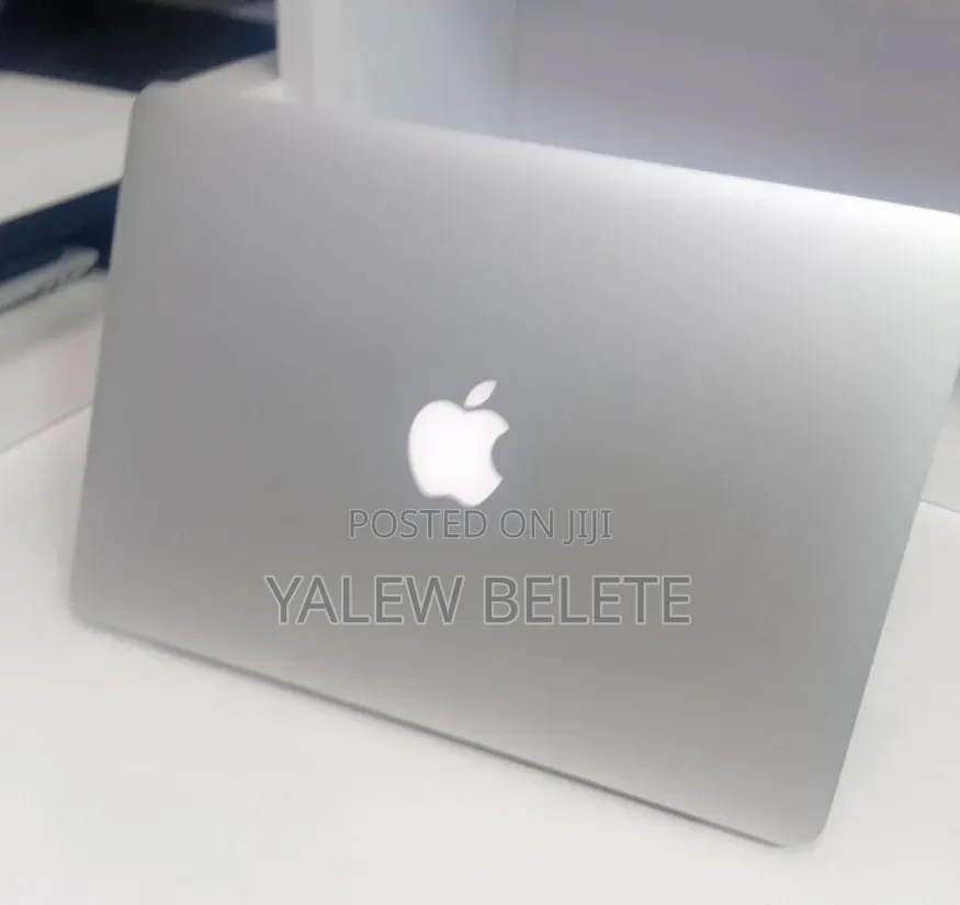 New Laptop Apple MacBook Pro 2013 8GB Intel Core i5 SSD 256GB