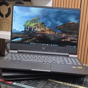 New Laptop HP Victus 15 16GB AMD Ryzen 7 SSD 512GB