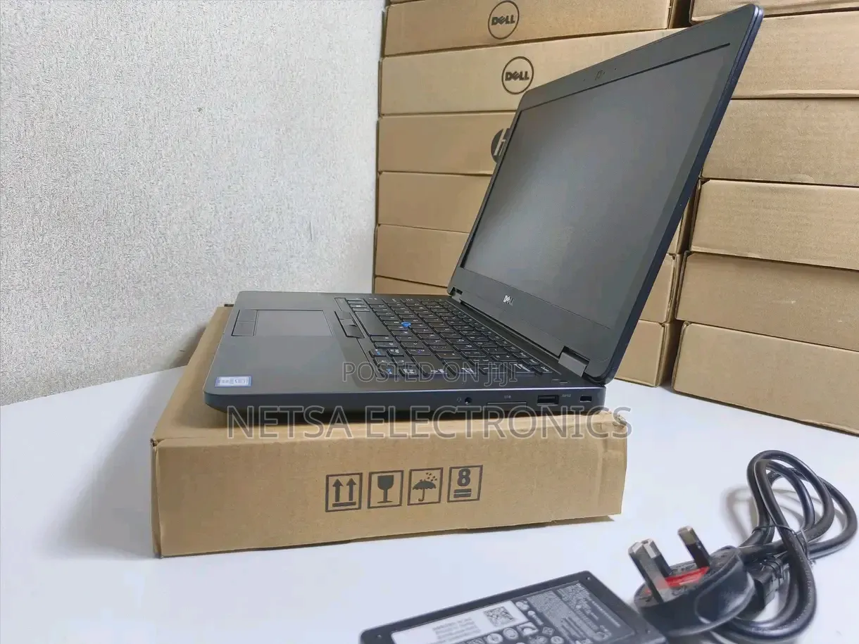 Laptop Dell Latitude 5480 8GB Intel Core i7 SSD 512GB