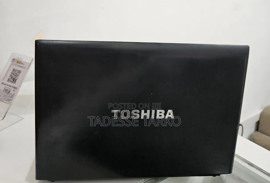 New Laptop Toshiba 6GB Intel Core i5 HDD 750GB