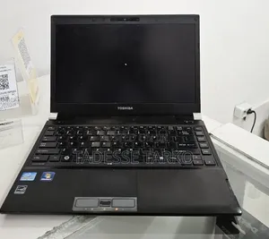 New Laptop Toshiba 6GB Intel Core i5 HDD 750GB