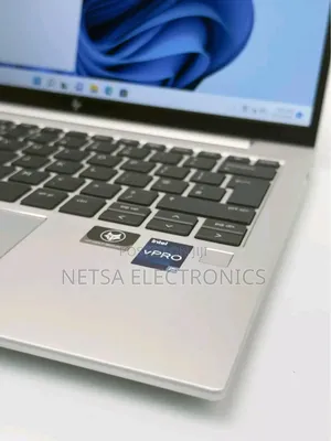 New Laptop HP EliteBook 830 G9 16GB Intel Core i5 SSD 512GB