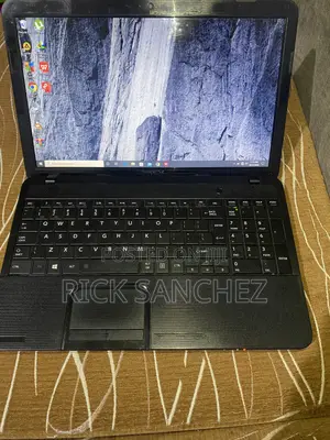 Laptop Toshiba Satellite C850 4GB Intel Core i7 HDD 500GB