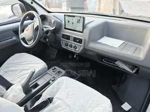 New Wuling EV80 2025 White