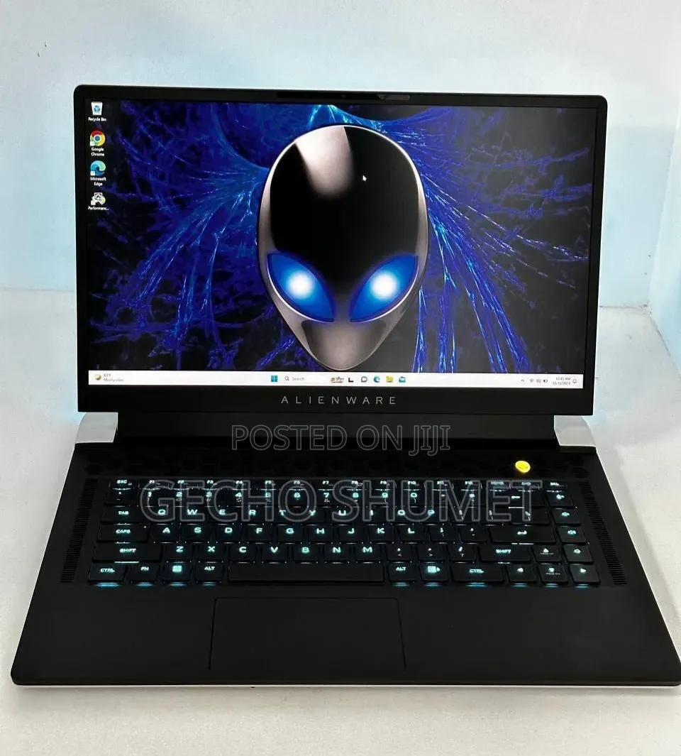 New Laptop Alienware X15 r2 32GB Intel Core i9 SSD 1T