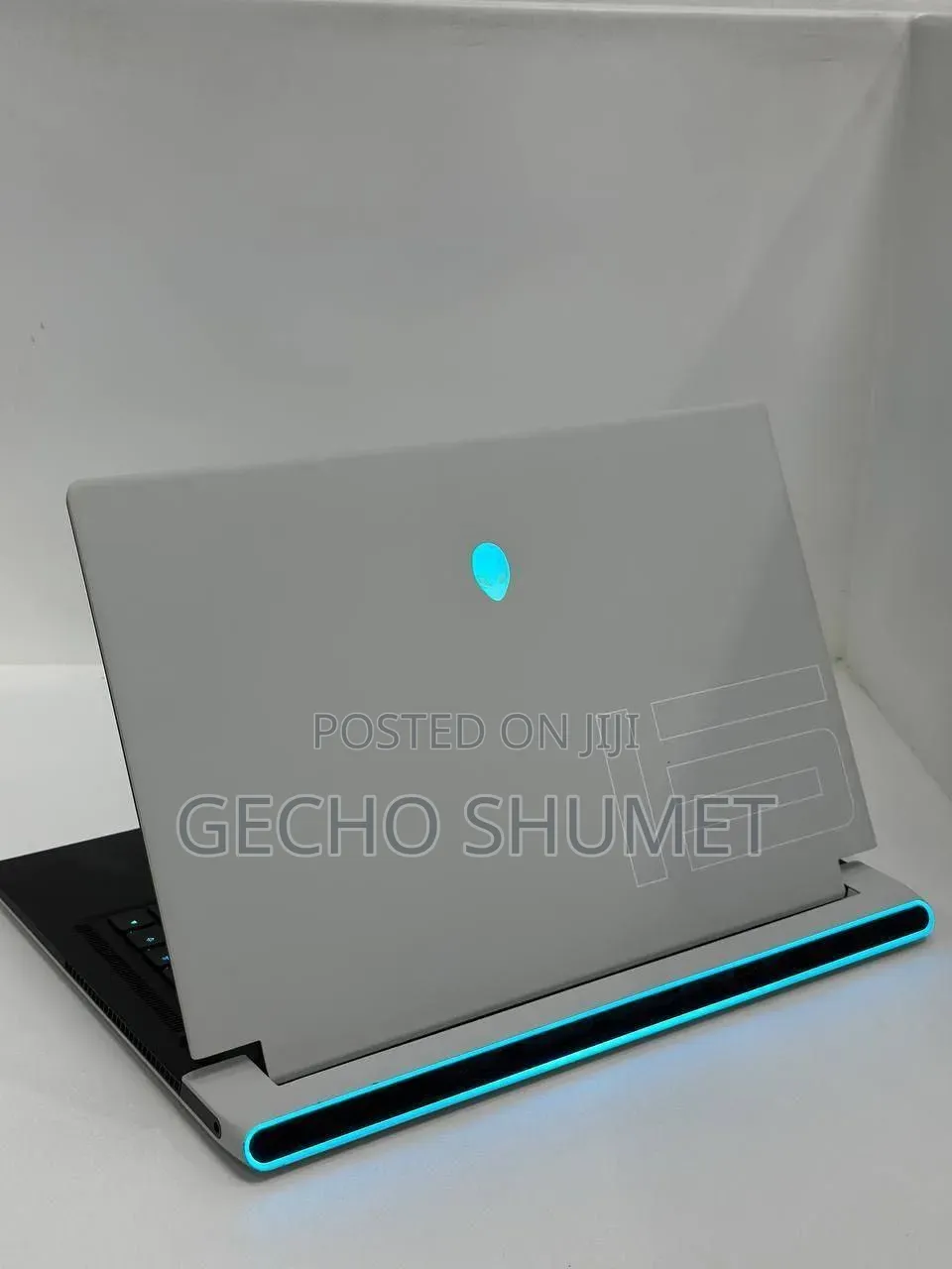 New Laptop Alienware X15 r2 32GB Intel Core i9 SSD 1T