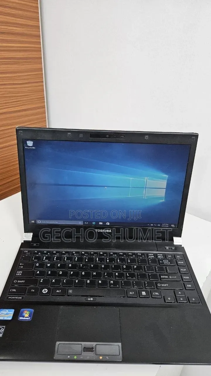 New Laptop Toshiba Portege X30 6GB Intel Core i5 HDD 72GB