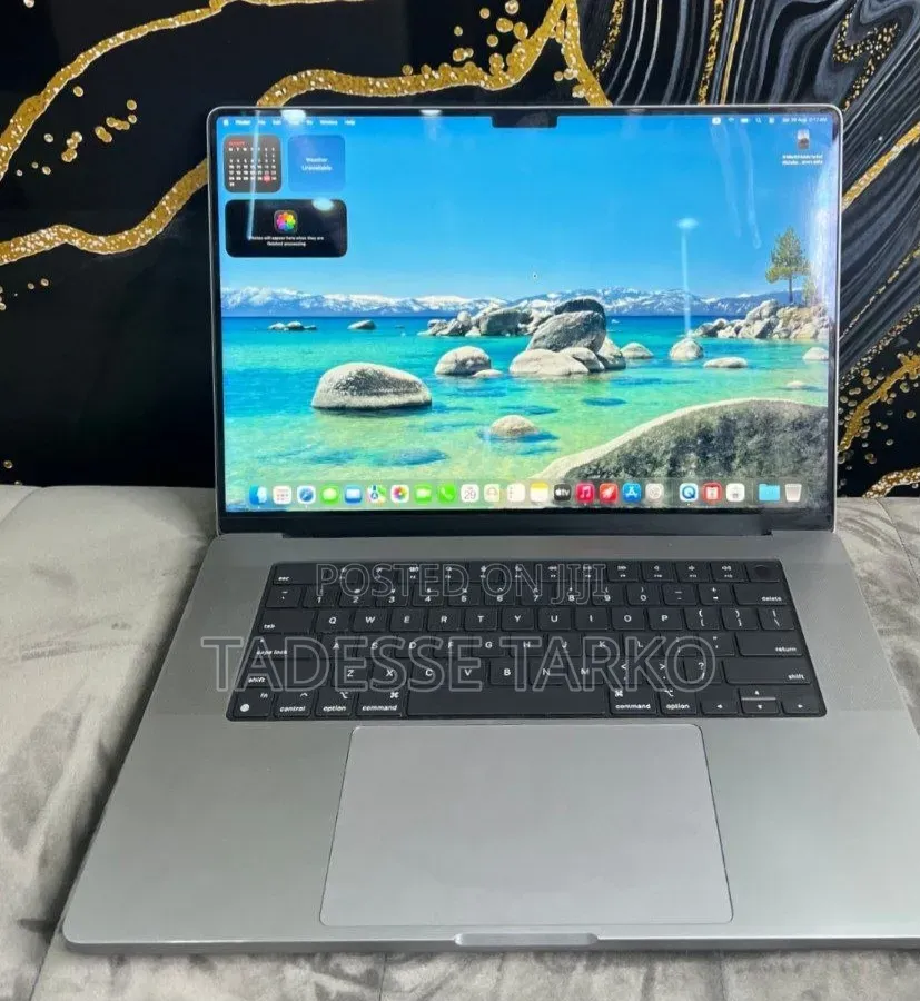New Laptop Apple MacBook Pro 2021 M1 16GB Apple M1 Pro SSD 512GB