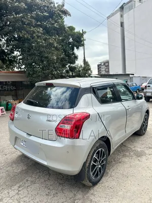 Suzuki Swift 2022 Silver
