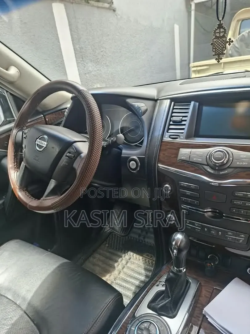 Nissan Patrol 2017 Blue