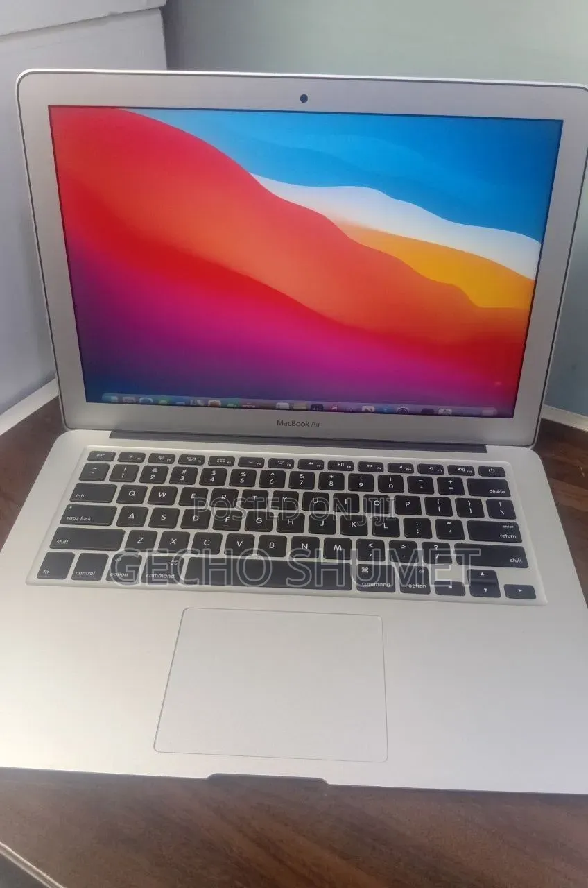 New Laptop Apple MacBook Air 2017 8GB SSD 128GB