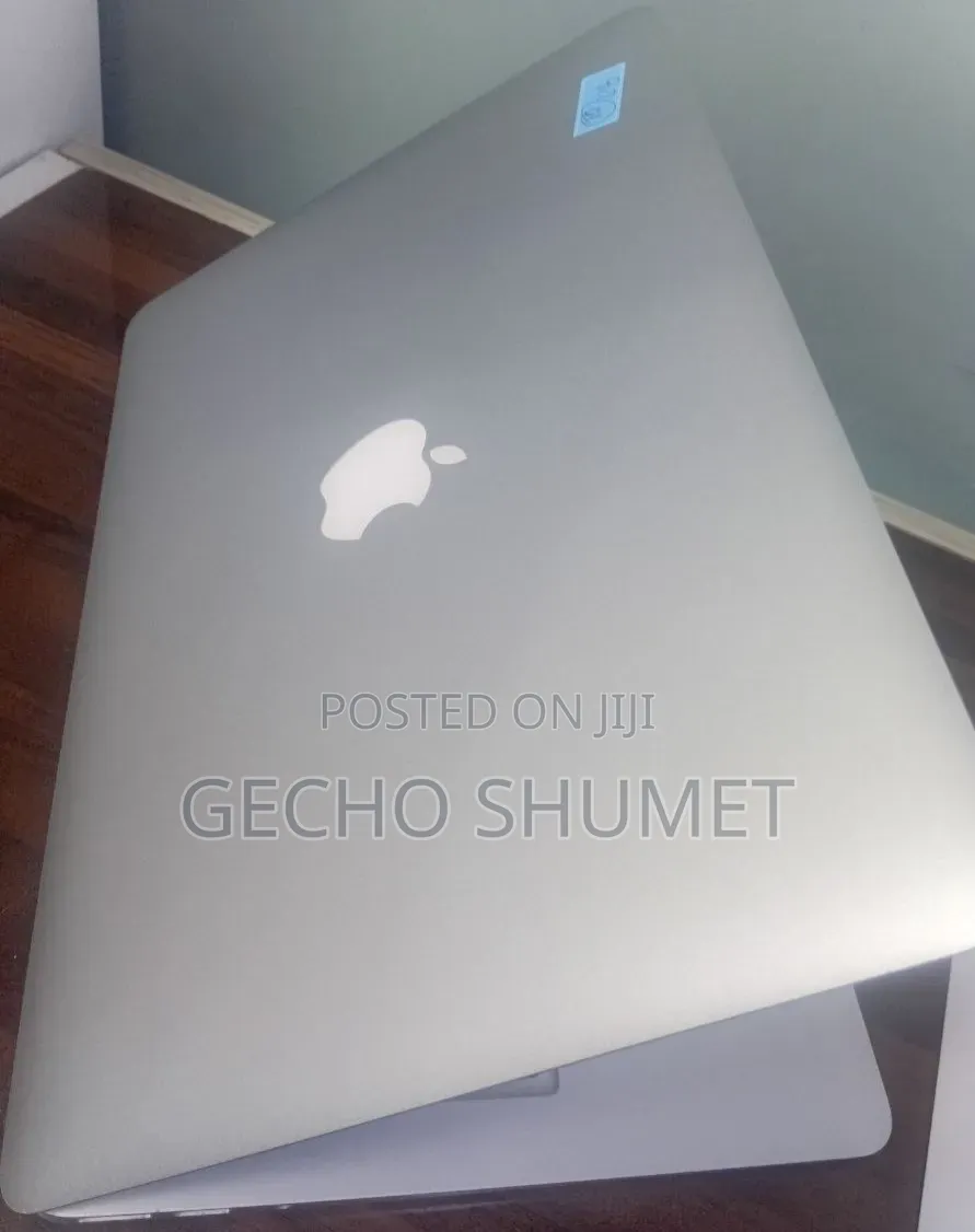 New Laptop Apple MacBook Air 2017 8GB SSD 128GB