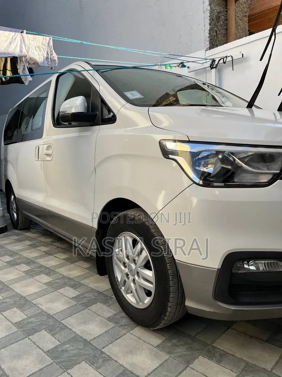 Hyundai H1 2021 White