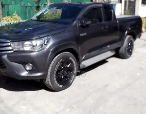 Revo Toyota Hilux 2020