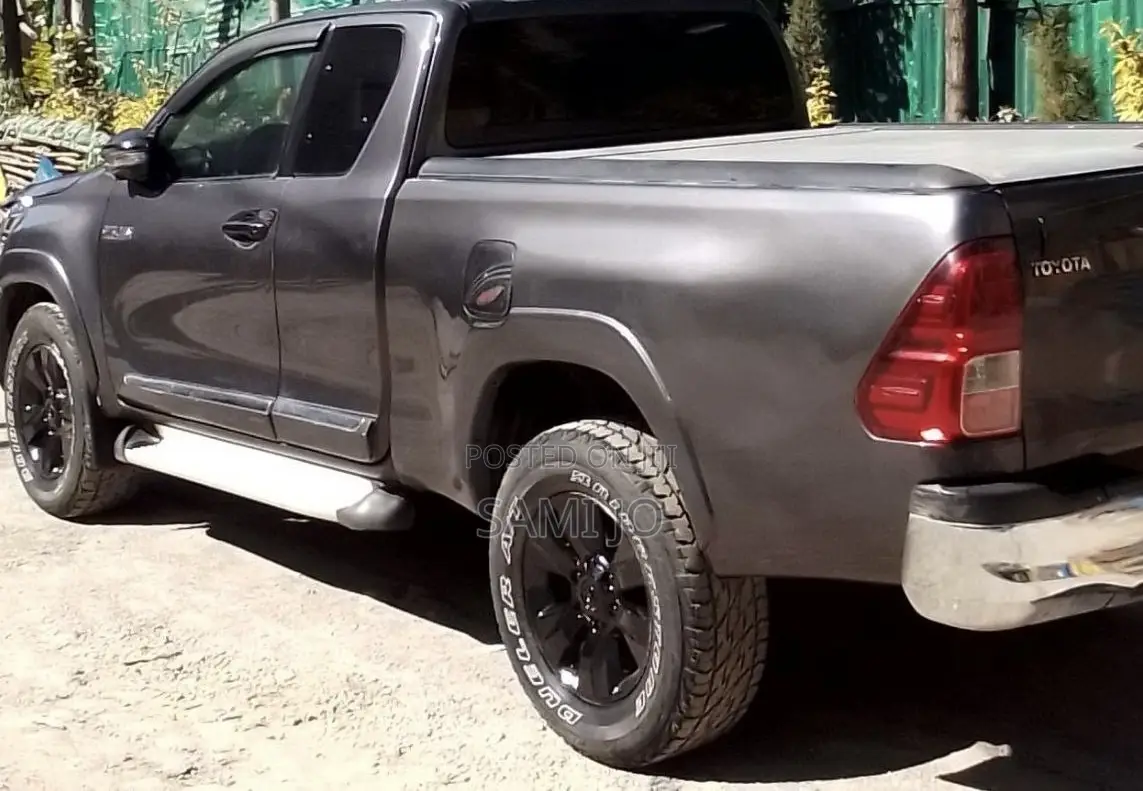 Revo Toyota Hilux 2020
