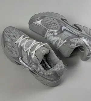 Nike V5 RNR Dark Grey Metallic Silver New Arrival