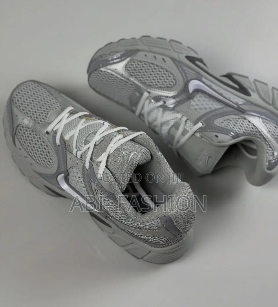 Nike V5 RNR Dark Grey Metallic Silver New Arrival