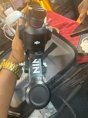 DJI Ronin RS 3 / RS 3 Pro Combo Camera Stabilizer