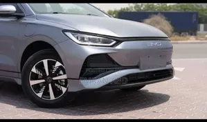 New BYD E2 43 kWh 94 hp FWD 2025 Silver