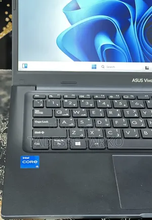 New Laptop Asus 8GB Intel Core i5 SSD 512GB