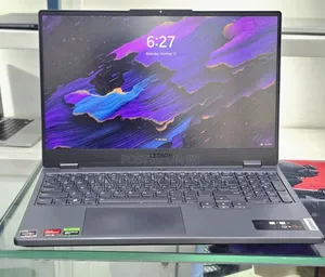 New Laptop Lenovo Legion 5 16GB AMD Ryzen 7 SSD 1T
