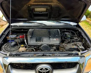 Toyota Hilux 2011 Gray