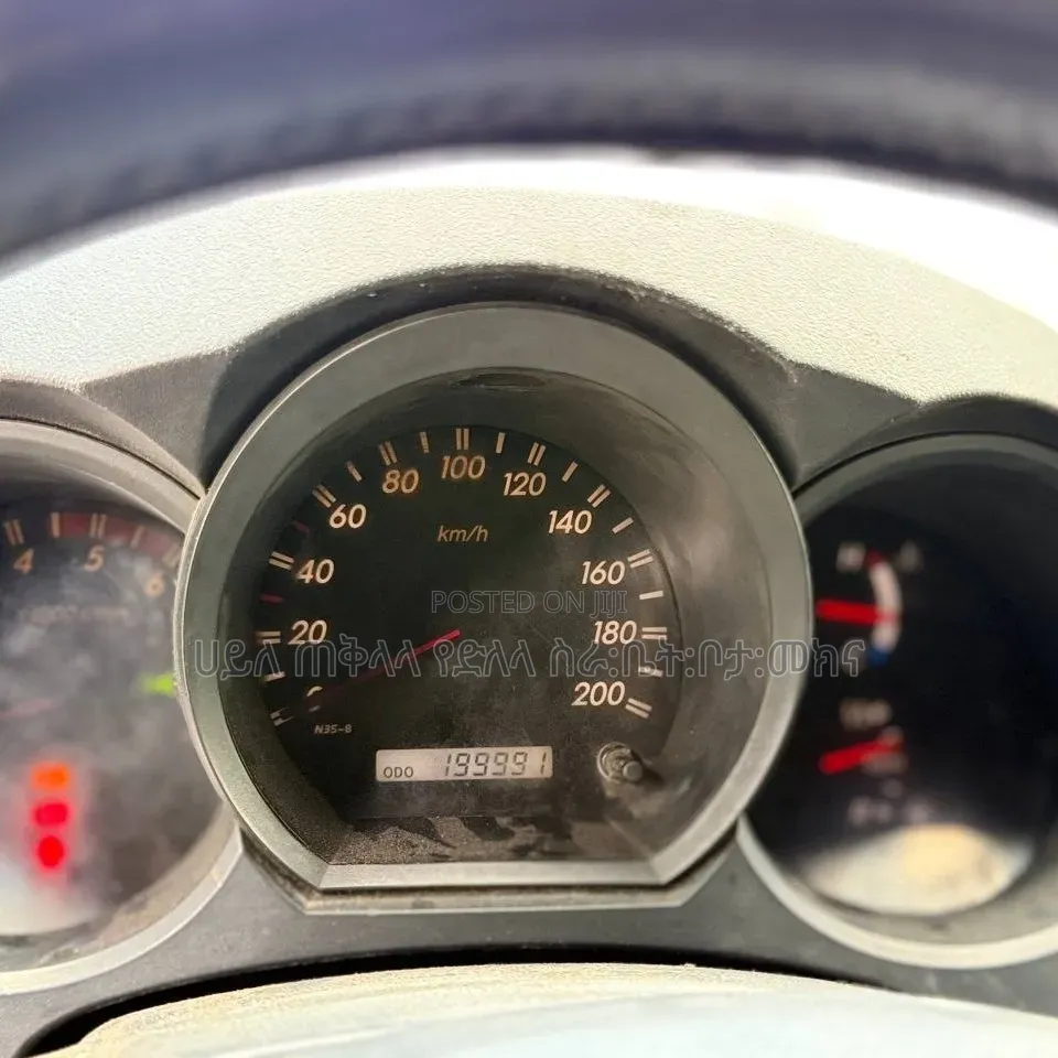 Toyota Hilux 2011 Gray